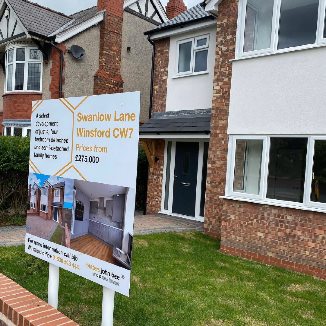 Bespoke Outdoor Signage for Professional Estate Agents